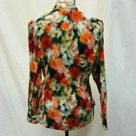 J. Crew  Liberty Arts Hazy Days Floral Print
Slim Fit Button Down Size 6 - Picture 4 of 16